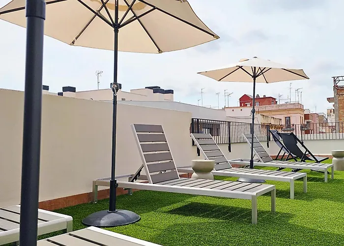 Feelathome Stadium Apartments
